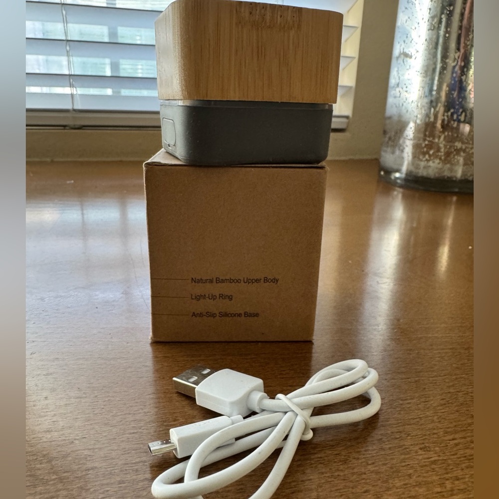 Bamboo Wireless Light-Up Speaker - Natural and Gray - Picture 4 of 8